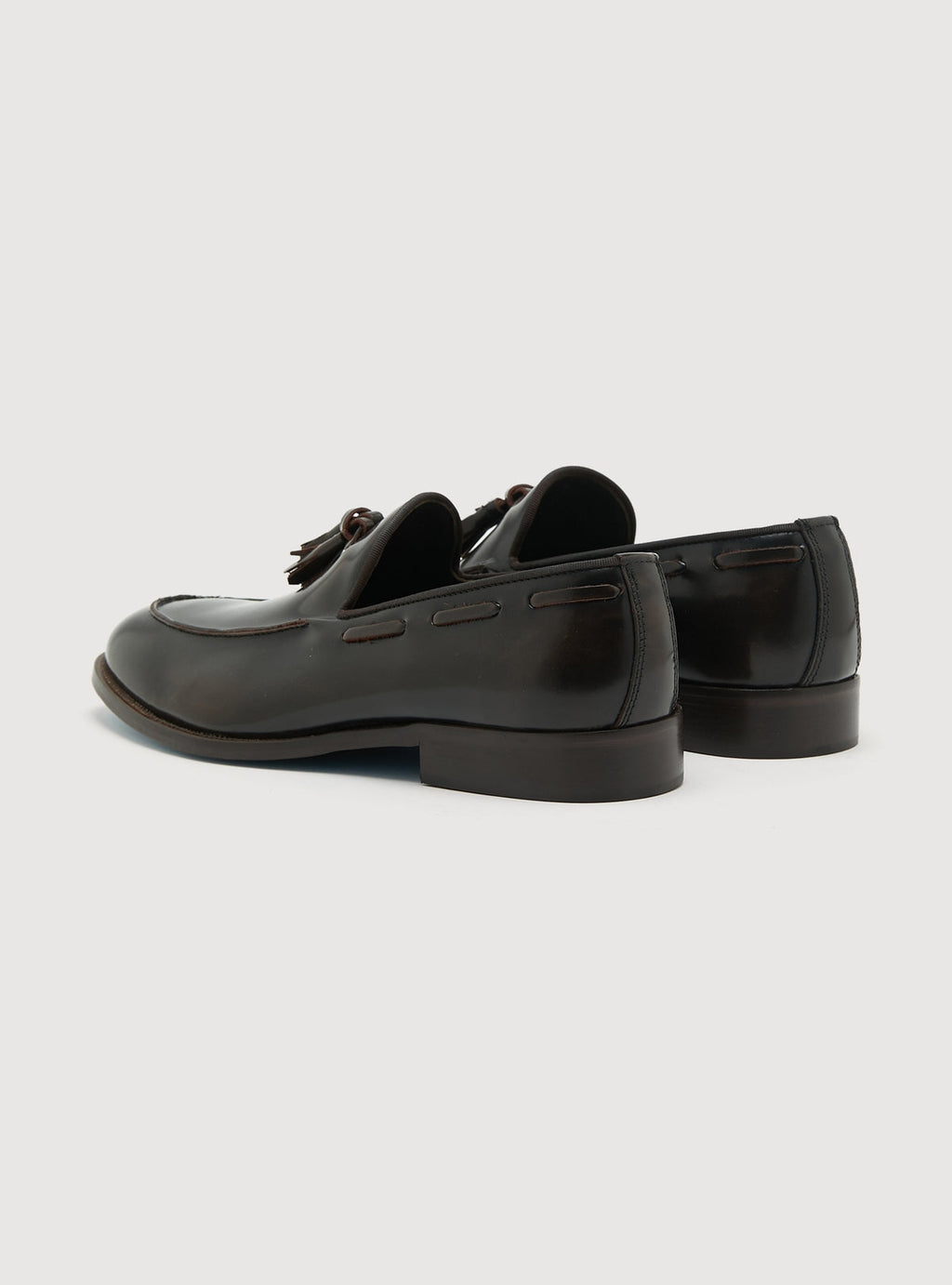 Mocassino in pelle con nappine