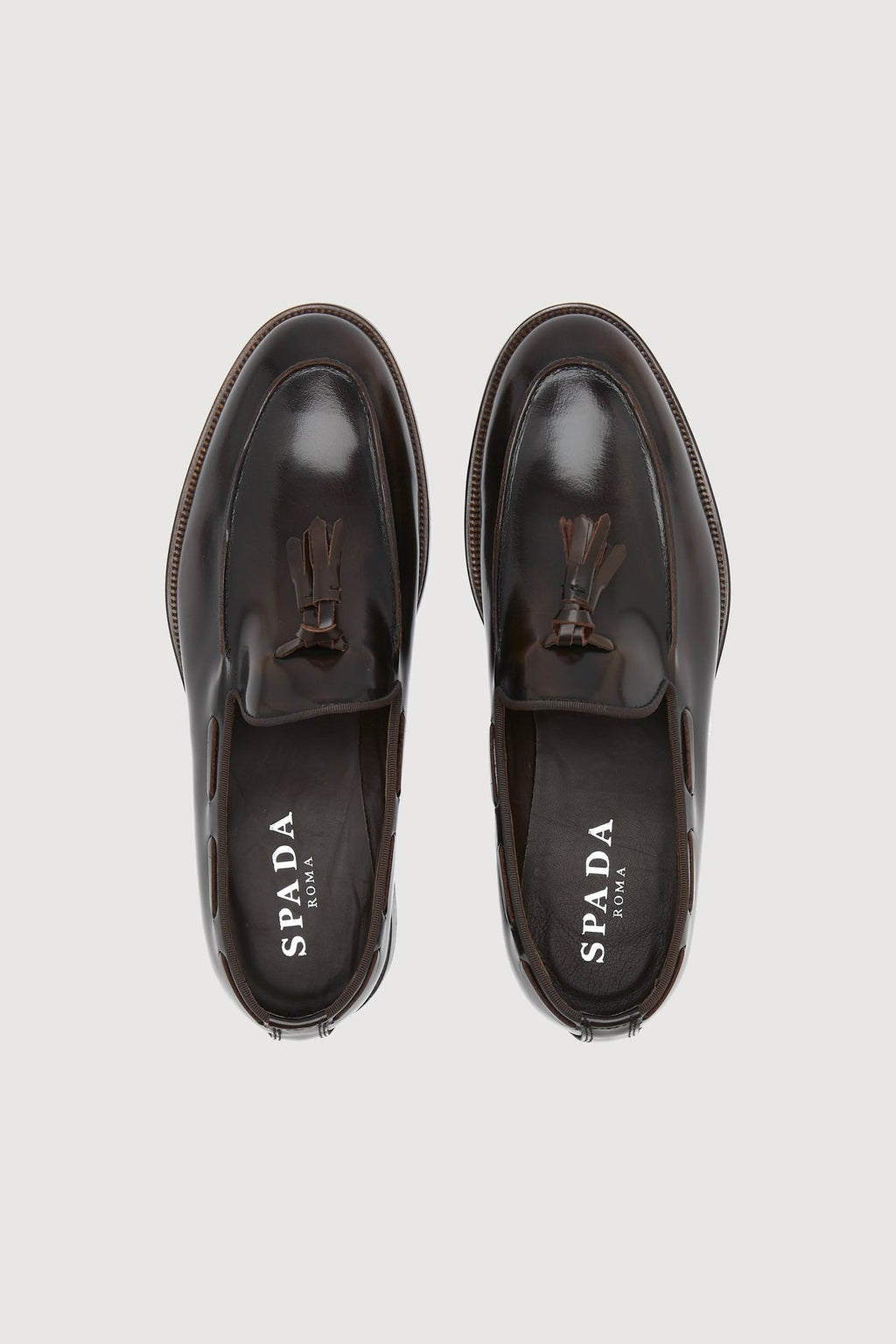 Mocassino in pelle con nappine