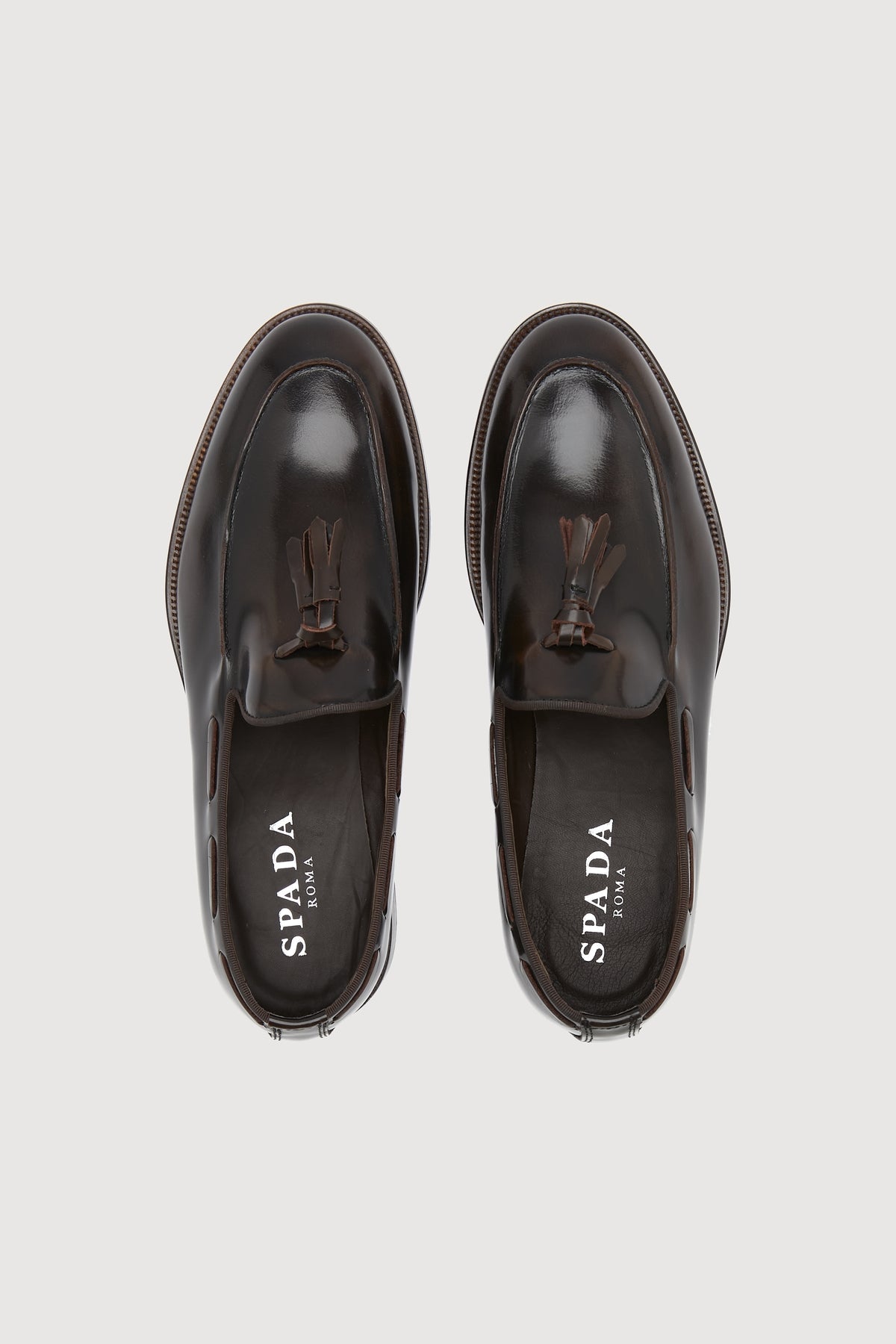 Mocassino in pelle con nappine
