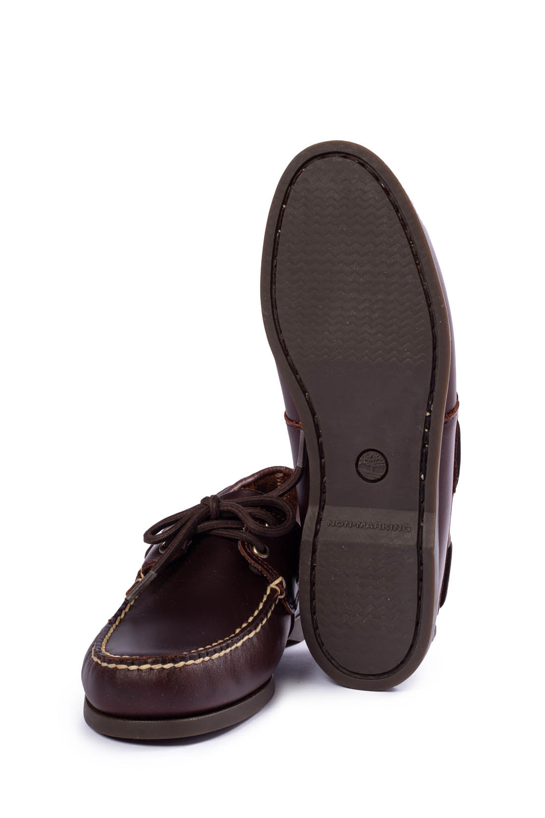 TIMBERLAND - Men's Cedar Bay leather boat shoes